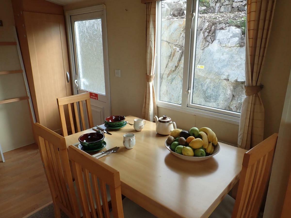Earls View Caravan Campsite Carna